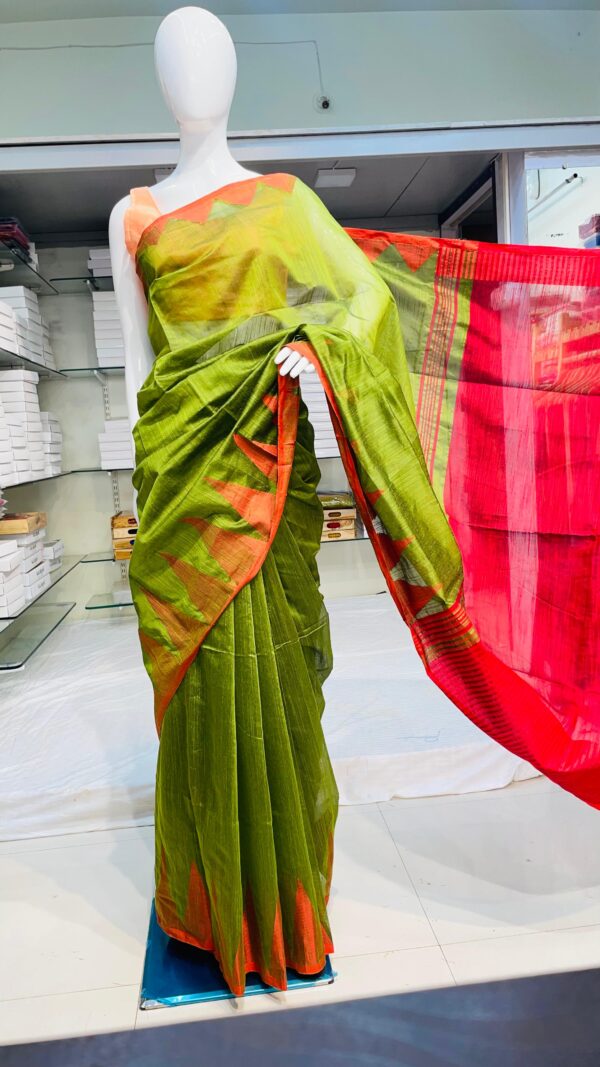 Pure handloom cotton saree with temple border – Green body and Red border.