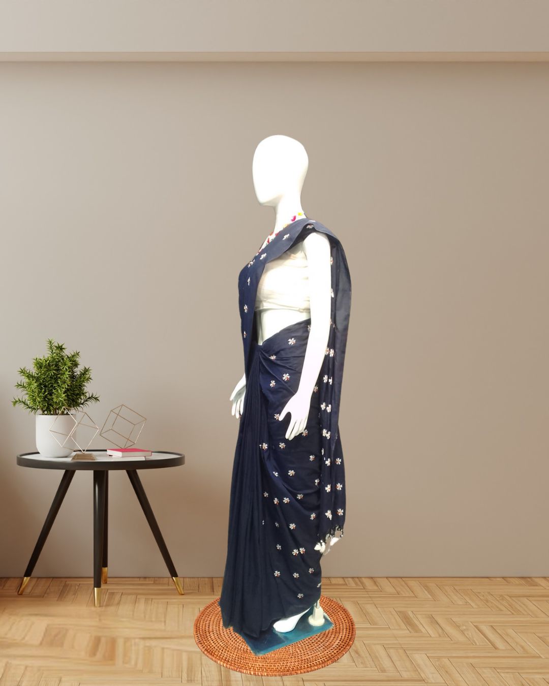 Handloom Cotton Saree with Floral Motif – Soft & Breathable Fabric